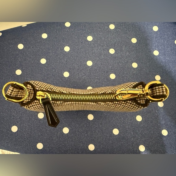 Fendigraphy mini bag
Beige, Polyamide 
unused — on sale - Picture 5 of 7